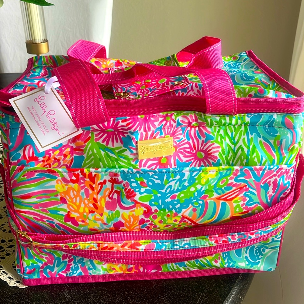 NWT Lilly Pulitzer large pink multi color Insulated beach tropical print Cooler